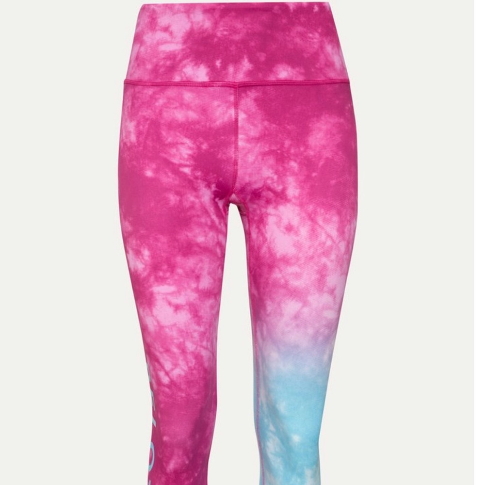 NWOT - Peloton Capri Leggings